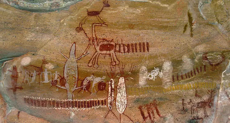 Pinturas rupestres no Parque Nacional da Serra da Capivara.
